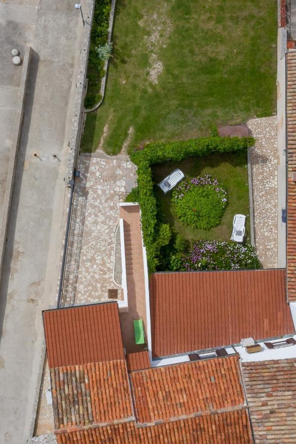 Apartments By The Sea Nerezine, Losinj - 7963 Exterior foto